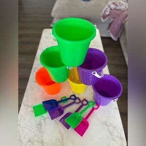 🎁 NEW Colorful Beach Bucket and Shovel Set